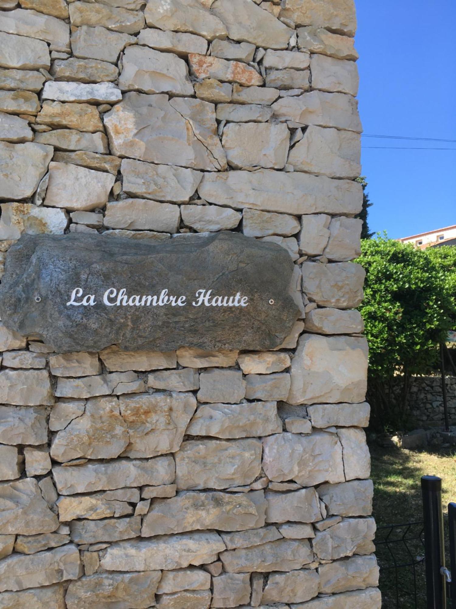 La Haute Et Son * Nîmes